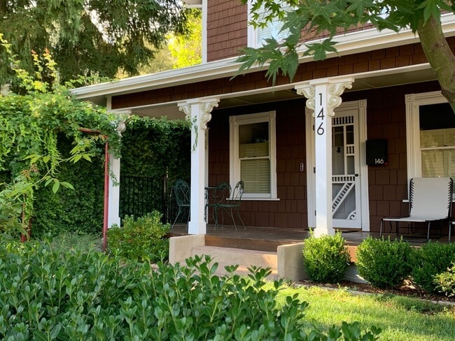property at 146 E Placer St