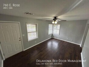 760 E Rose Dr in Midwest City, OK - Building Photo - Building Photo