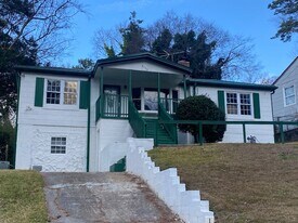 8136 10th Ave S in Birmingham, AL - Building Photo