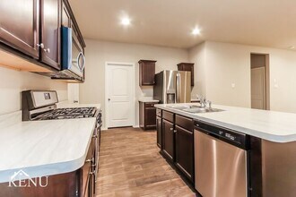 2407 Heeney Pk Ln in Spring, TX - Building Photo - Building Photo