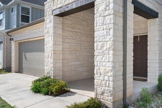 1412 Brus Bnd in Austin, TX - Building Photo - Building Photo