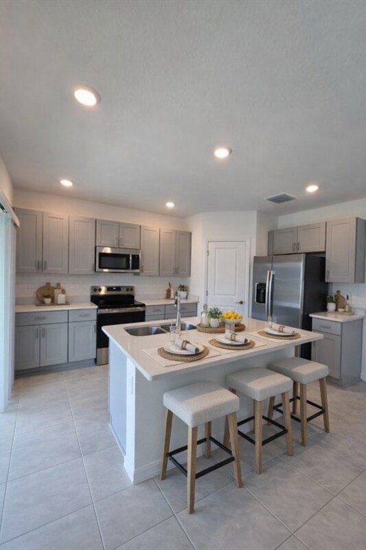 1373 Addison Blf Ln in Kissimmee, FL - Building Photo - Building Photo