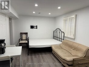 76 Topham Crescent in Richmond Hill, ON - Building Photo - Building Photo