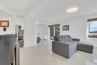 2240 Boulevard Thimens in St. Laurent, QC - Building Photo - Building Photo