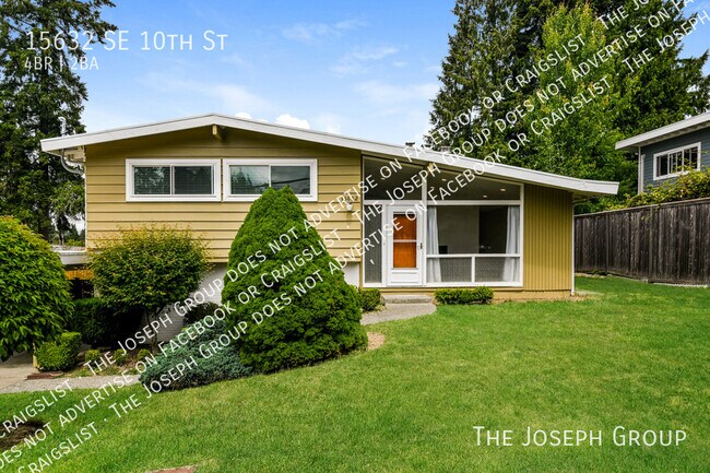 property at 15632 SE 10th St