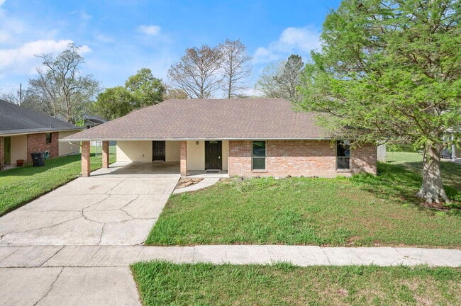9852 Hawthorne Dr in Baton Rouge, LA - Building Photo - Building Photo