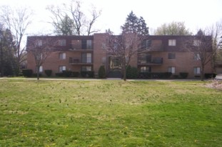 90 S Lansdowne Ave Apartments