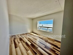 141 Frederica St W in Thunder Bay, ON - Building Photo - Building Photo