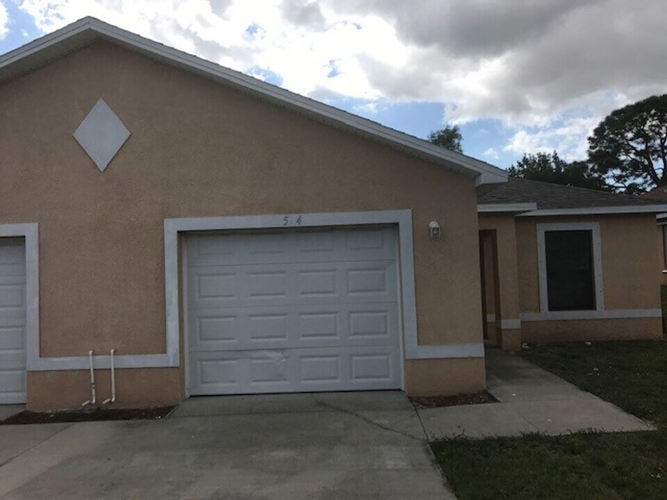 514 SE 6th Pl in Cape Coral, FL - Building Photo