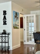 1615 Meridian Ave in Miami Beach, FL - Building Photo - Building Photo