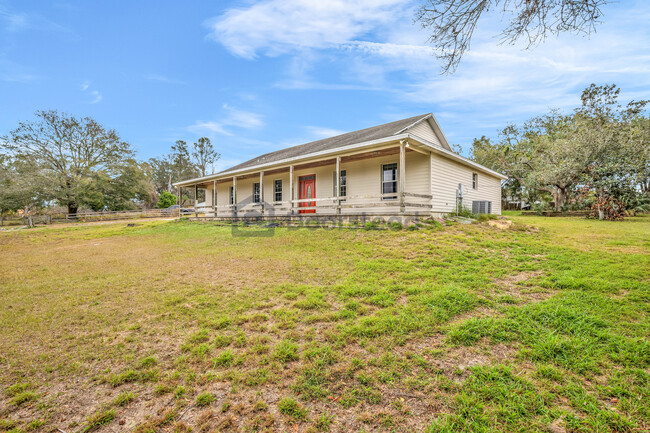 14916 Johns Lake Rd in Clermont, FL - Building Photo - Building Photo