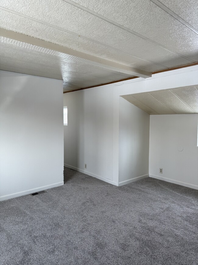 property at 1309 N Pioneer Peak Dr