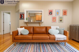 328 St Paul St in Brookline, MA - Building Photo - Building Photo