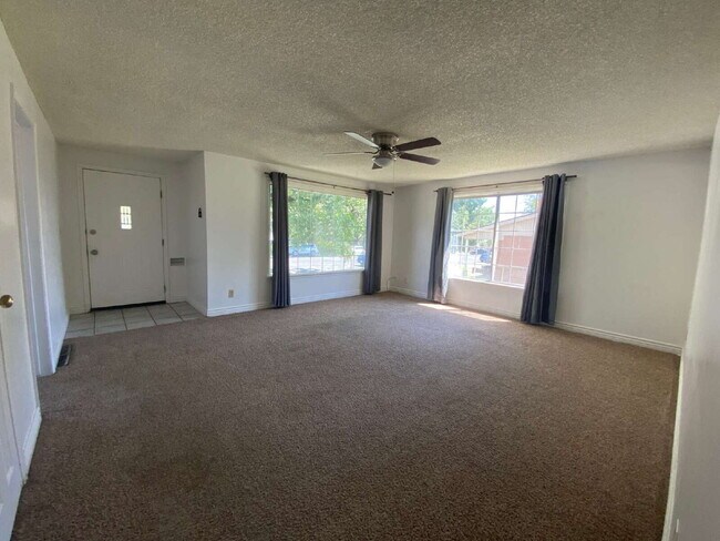 241 N 300 W-Unit -8 in Saint George, UT - Building Photo - Building Photo