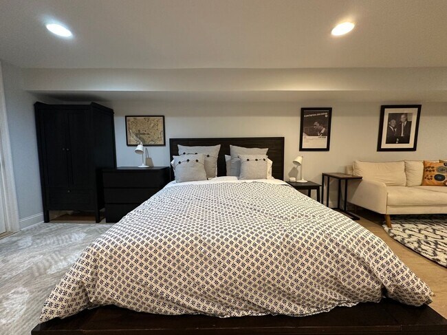 723 Gallatin St NW in Washington, DC - Building Photo - Building Photo