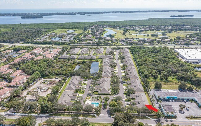 559 6th St in Vero Beach, FL - Building Photo - Building Photo