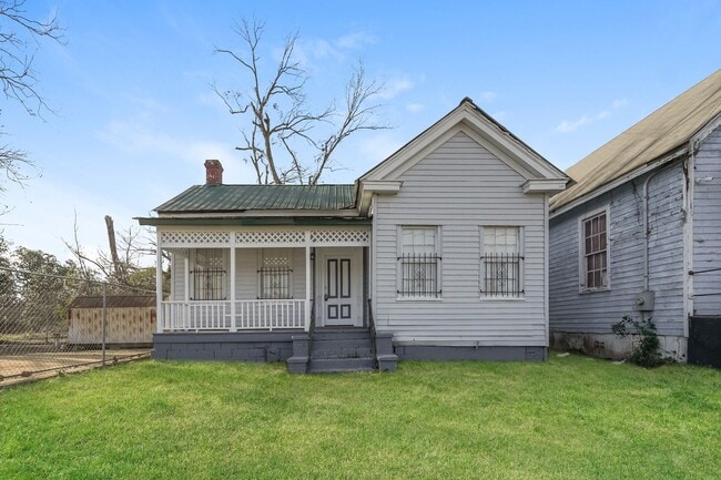 property at 312 Walton Wy