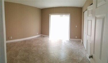 10926 Royal Palm Blvd in Coral Springs, FL - Building Photo - Building Photo