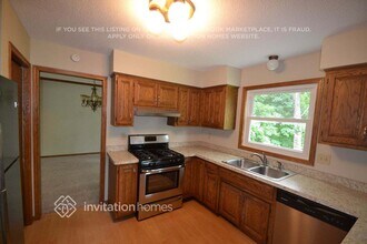 7323 Paulsen Dr in Eden Prairie, MN - Building Photo - Building Photo