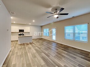 373 Winston Cir in Canton, GA - Building Photo - Building Photo