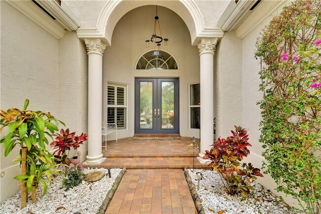 5628 SW Gray Fox Dr in Palm City, FL - Building Photo - Building Photo