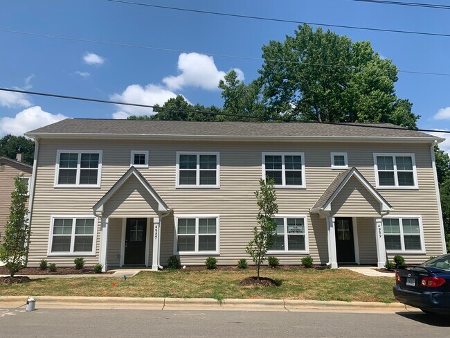 4959 Hillsboro Ave in Charlotte, NC - Building Photo - Building Photo