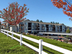 Troutdale Terrace in Troutdale, OR - Building Photo - Building Photo