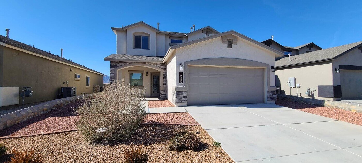12065 Mesquite River Dr in El Paso, TX - Building Photo