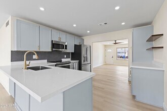 17830 N 30th St in Phoenix, AZ - Building Photo - Building Photo