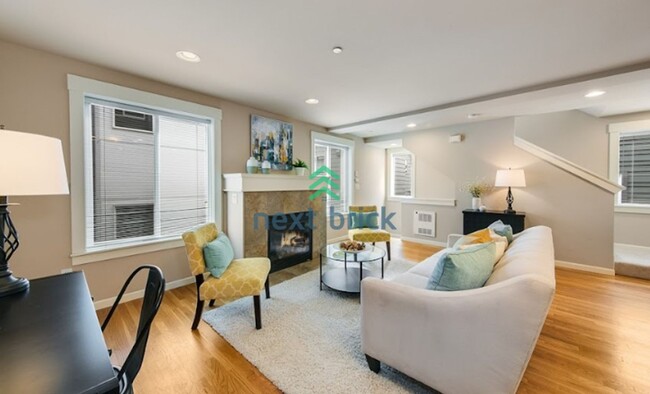 property at 2125 N 113th St