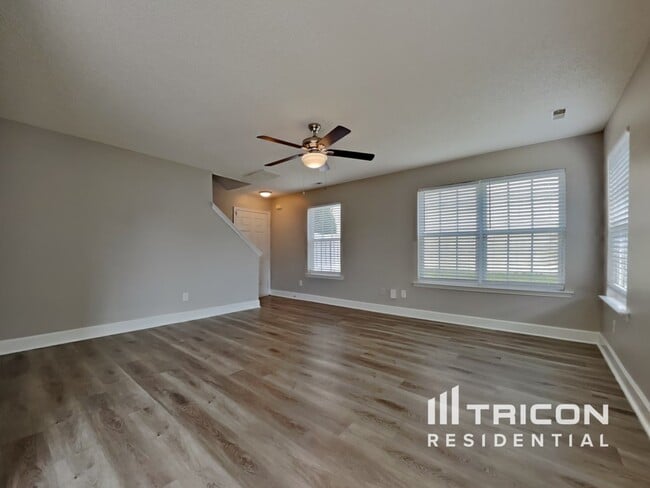 7328 Brighton Hill Ln in Raleigh, NC - Building Photo - Building Photo