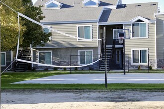 Sun River Apartments in Salt Lake City, UT - Building Photo - Building Photo