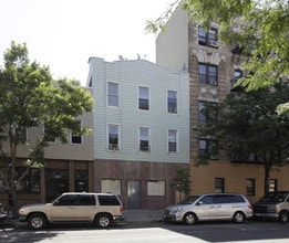 1098 Manhattan Ave in Brooklyn, NY - Building Photo - Building Photo