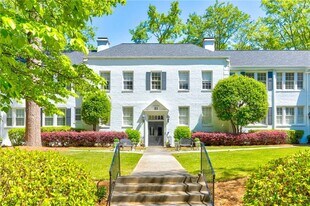 21 Peachtree Memorial Dr NW in Atlanta, GA - Building Photo