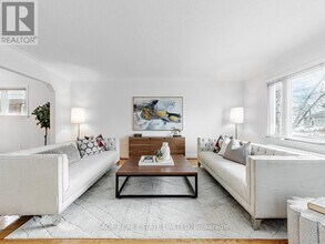 28 Barbara Crescent in Toronto, ON - Building Photo - Building Photo