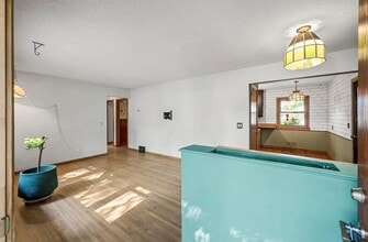 6121 Trinity Dr NE in Fridley, MN - Building Photo - Building Photo