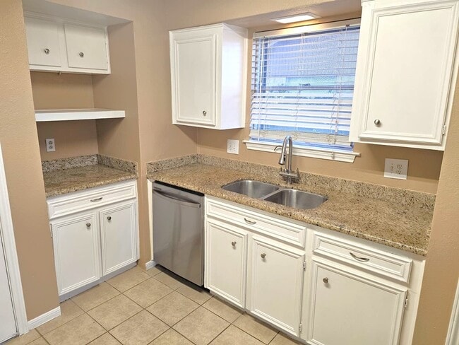 property at 2327 Shadbury Ct