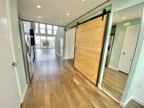 4215 Glencoe Ave, Unit PH403 in Marina Del Rey, CA - Building Photo - Building Photo