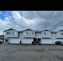 1903 Ahlers Ave in Centralia, WA - Building Photo