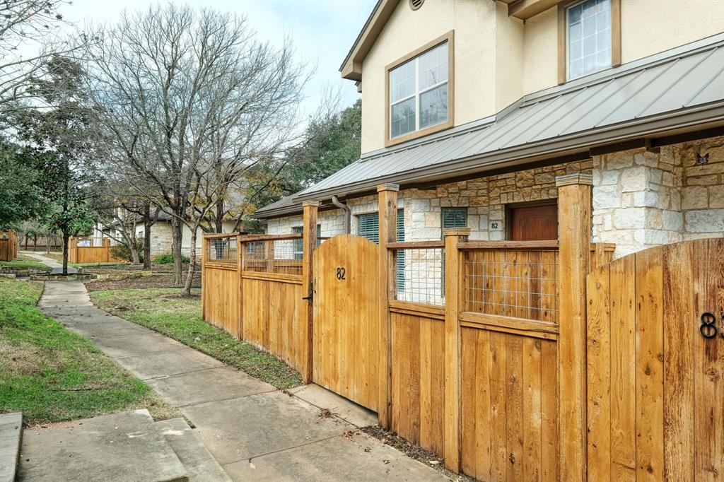 8701 Escarpment Blvd in Austin, TX - Building Photo