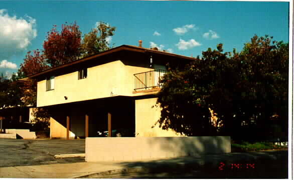 Creekside in Rancho Cucamonga, CA - Building Photo