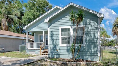 9301 N 20th St in Tampa, FL - Building Photo - Building Photo