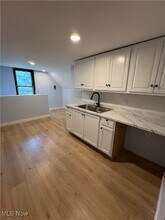 946 E 79th St, Unit 3 in Cleveland, OH - Building Photo - Building Photo
