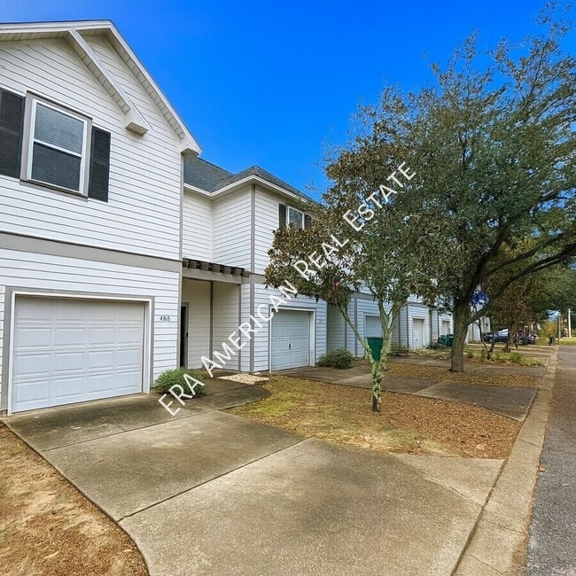 485 Westgate Wy in Mary Esther, FL - Building Photo - Building Photo