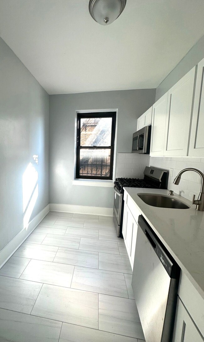 Main Street Commons - Beautifully Renovate...