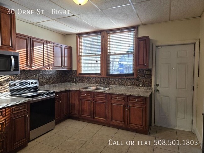 30 Orne St in Worcester, MA - Building Photo - Building Photo