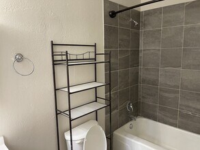 1901 W Mallon Ave in Spokane, WA - Building Photo - Building Photo