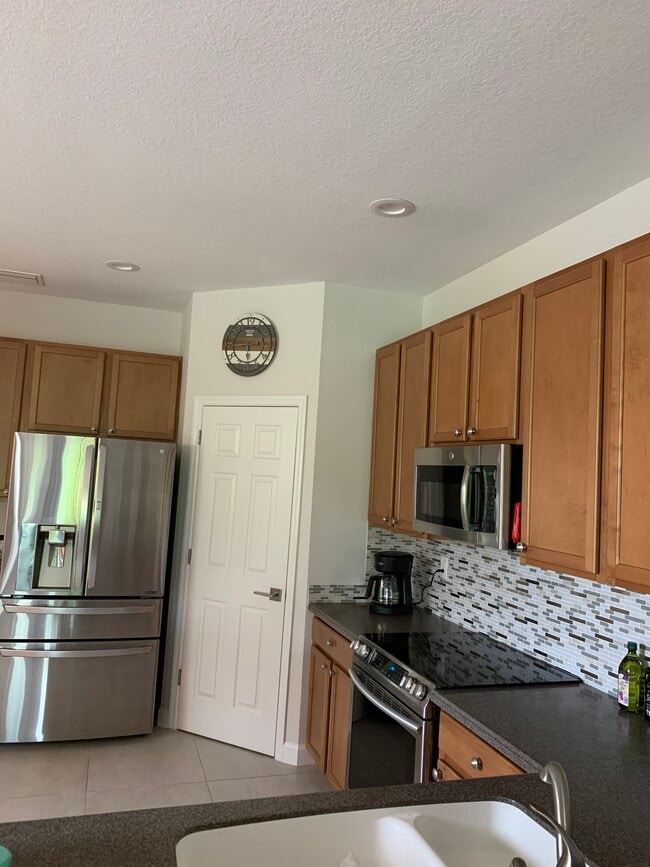 1338 Grantham Dr in Sarasota, FL - Building Photo - Building Photo