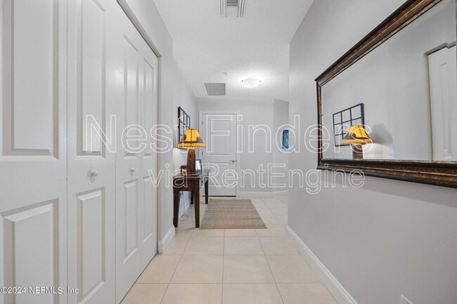 1431 Riverplace Blvd in Jacksonville, FL - Building Photo - Building Photo