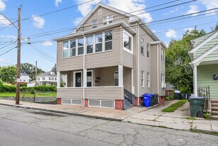 25 Amity St, Unit 2 in Providence, RI - Building Photo